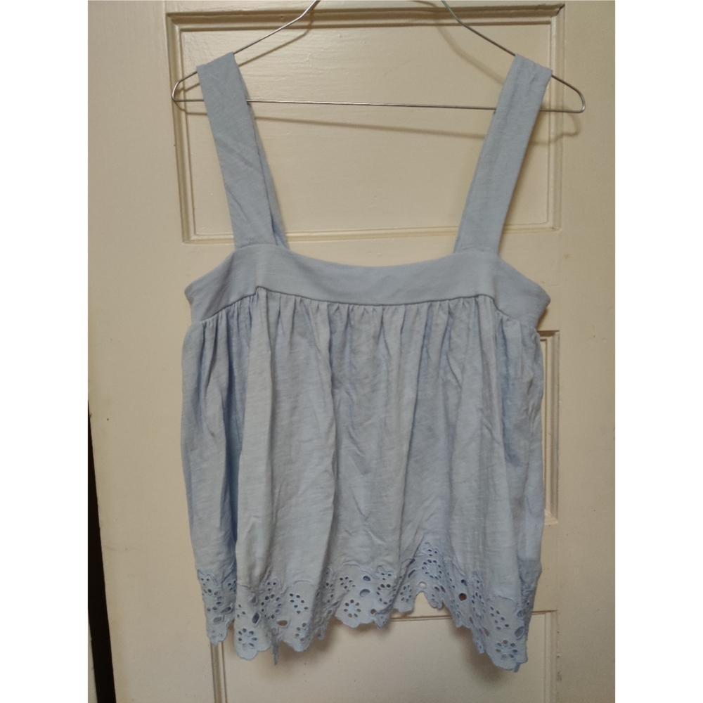 NWOT H&M Super cute sleeveless top